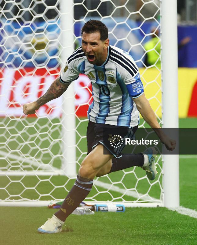 Messi se torna maior artilheiro de todas as Copas do Mundo entre homens e mulheres com 18 gols
