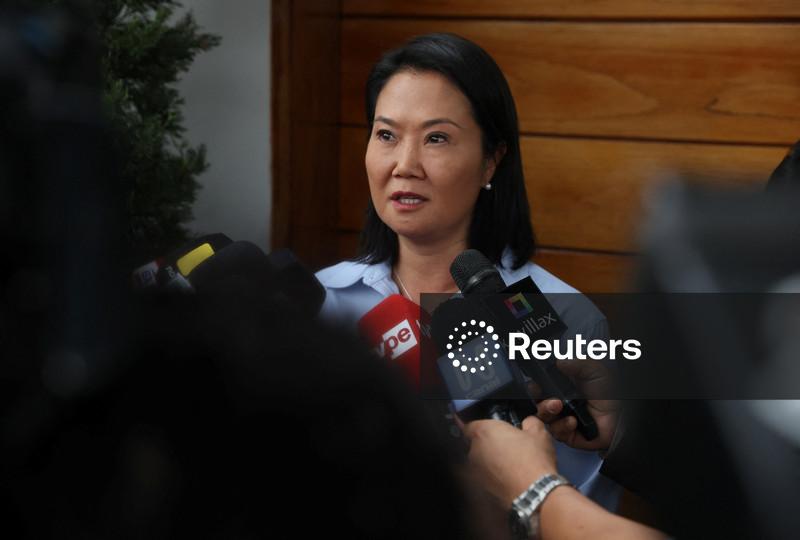 Keiko Fujimori volta a liderar contagem nas eleições acirradas do Peru