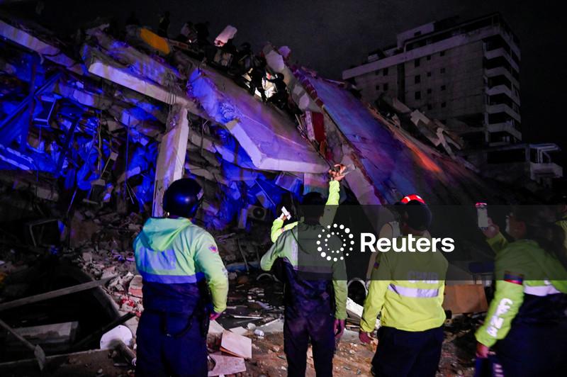 Dois terremotos atingem a Venezuela, matando pelo menos 32 pessoas e deixando centenas de feridos