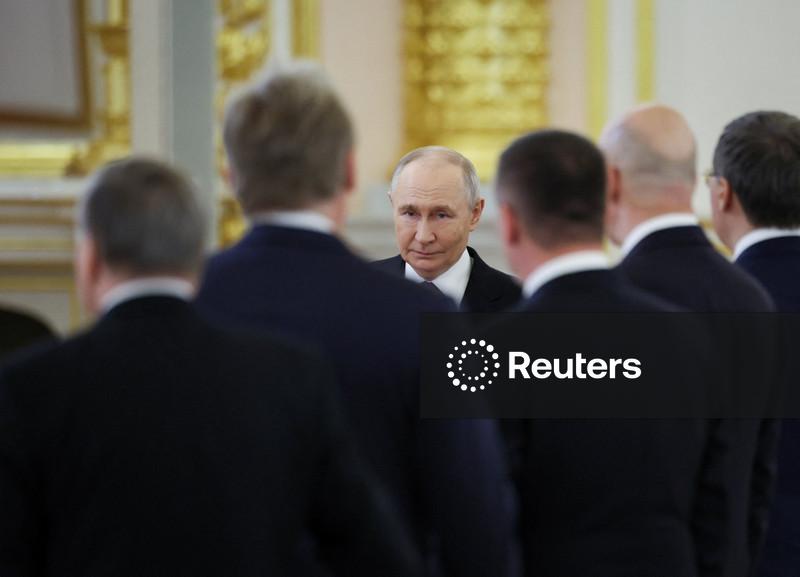 Putin não descarta possibilidade de assinar um acordo de paz com Zelenskiy