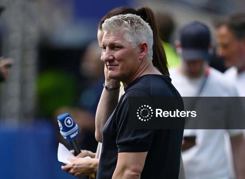 Técnico da Costa do Marfim diz que comentários de Schweinsteiger sobre o futebol africano poderiam ser considerados racistas