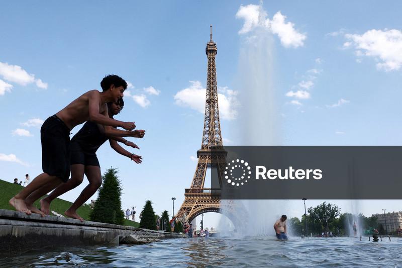 Quarenta pessoas morrem afogadas na França em meio a onda de calor que assola a Europa