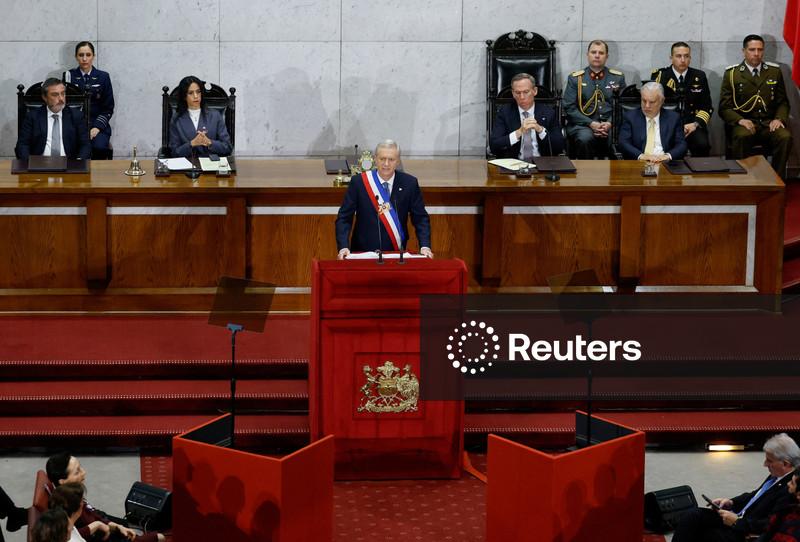 Presidente do Chile lança agenda legislativa em busca de restaurar sua popularidade