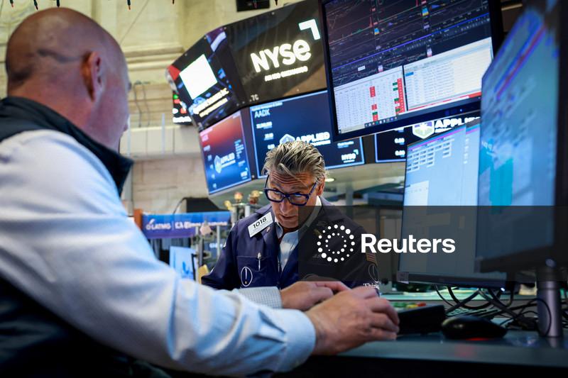 Wall Street sobe antes da primeira decisão do Fed sob liderança de Warsh