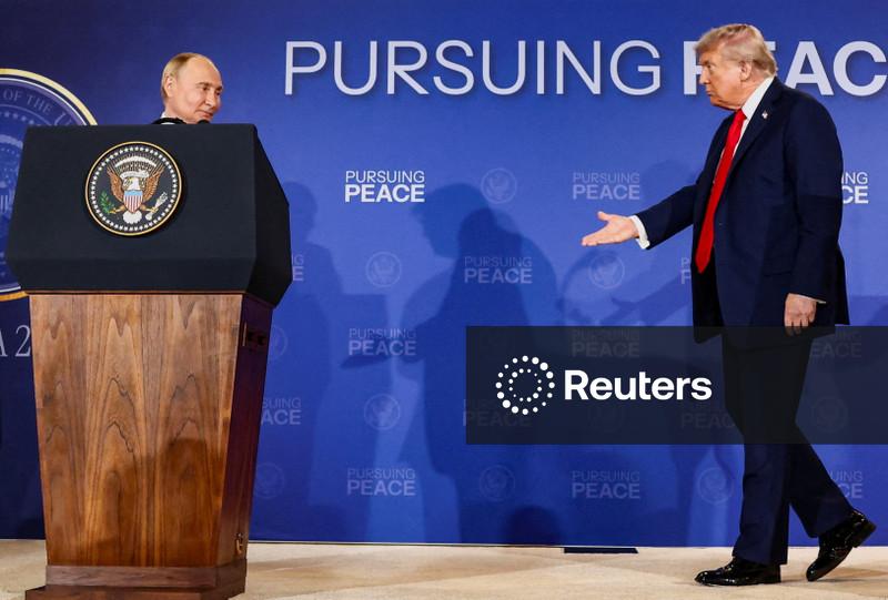 Putin envia felicitações de aniversário a Trump, a quem descreve como “brilhante e notável”