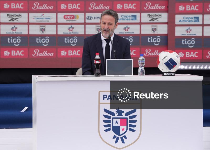Técnico do Panamá critica critério de desempate da Copa do Mundo