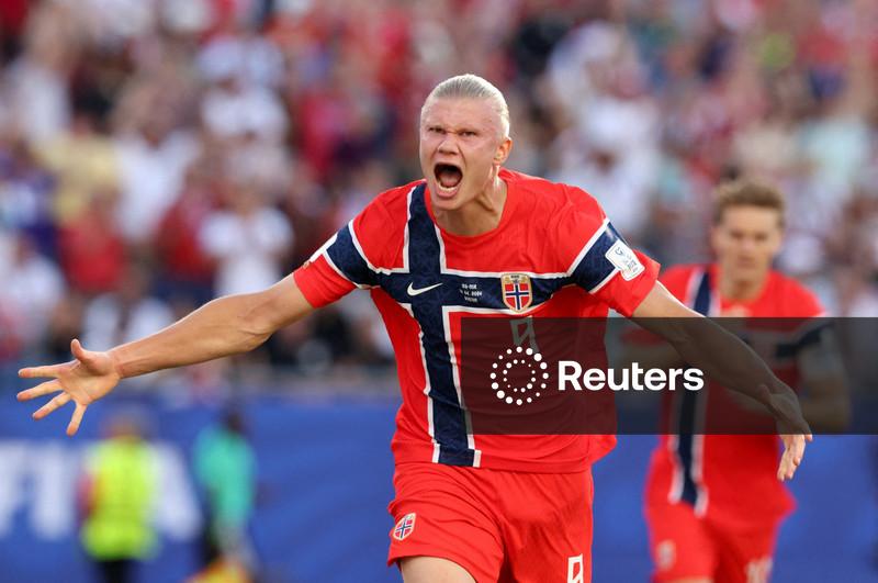Haaland marca duas vezes e Noruega goleia o Iraque em seu retorno à Copa do Mundo