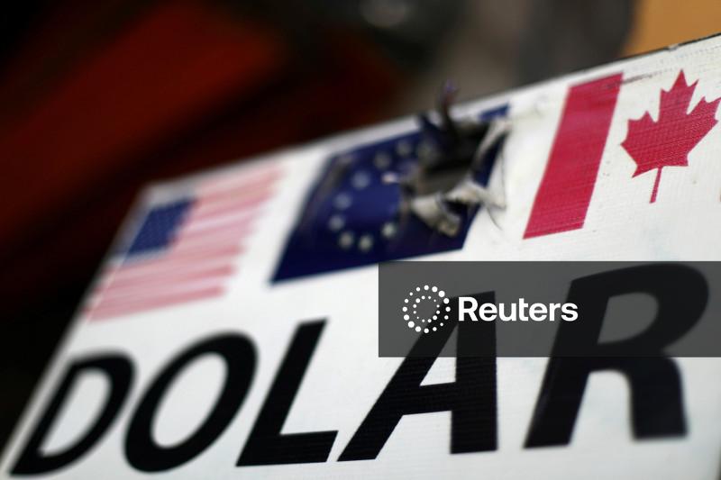 Dólar ganha força após criação de empregos acima dos esperado nos EUA