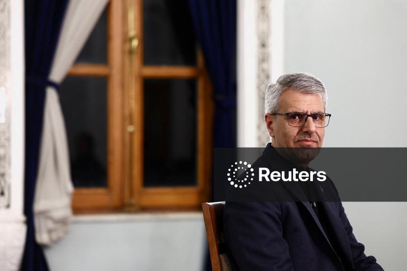 Irã diz que planeja reunião com EUA nos próximos dias após adiamento de negociações de 6ª-feira