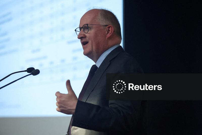 Choque inflacionário de magnitude moderada na Europa exige resposta ponderada, diz economista-chefe do BCE