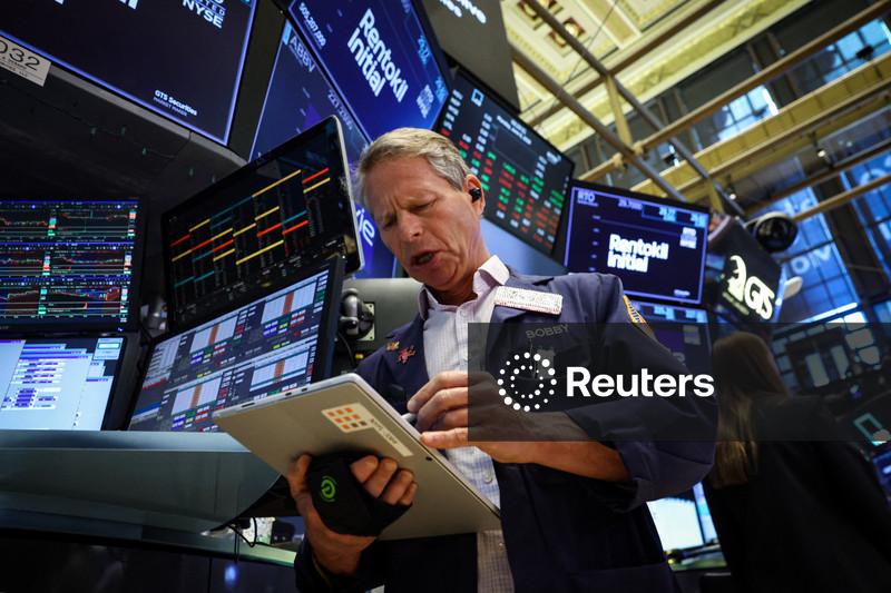 Wall Street fecha em alta com esperanças de um acordo de paz com Irã e estreia histórica da SpaceX