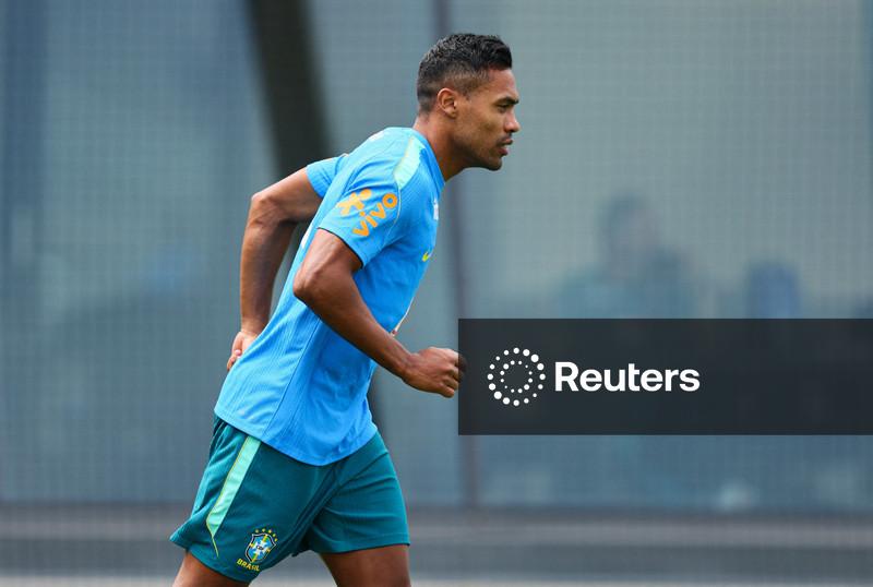 Ancelotti indica time para estreia do Brasil apostando em experiência nas laterais