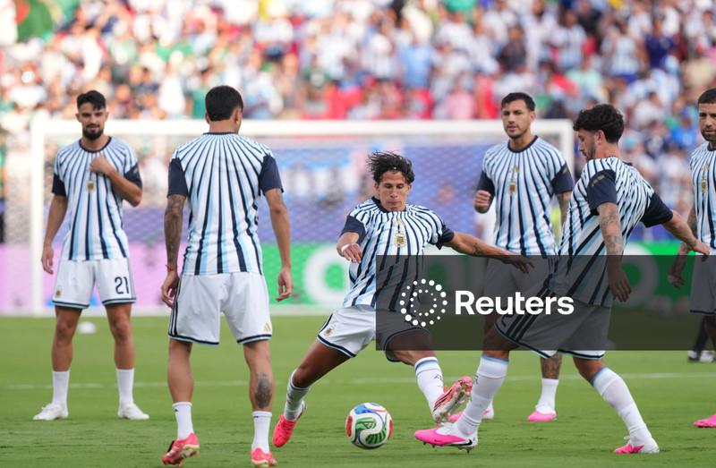 Nico Paz e Giuliano Simeone seguem passos de seus pais e fazem história com Argentina na Copa do Mundo