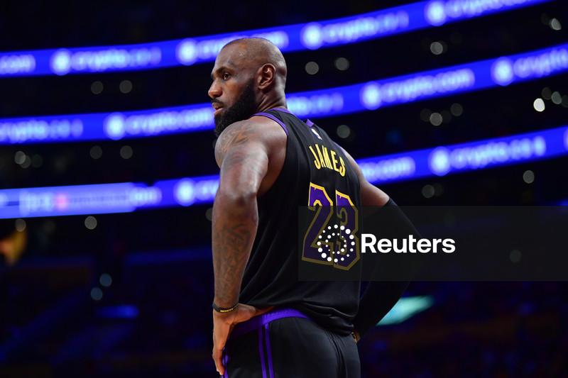 LeBron planeja deixar o Lakers e jogar em outro time na próxima temporada, diz ESPN