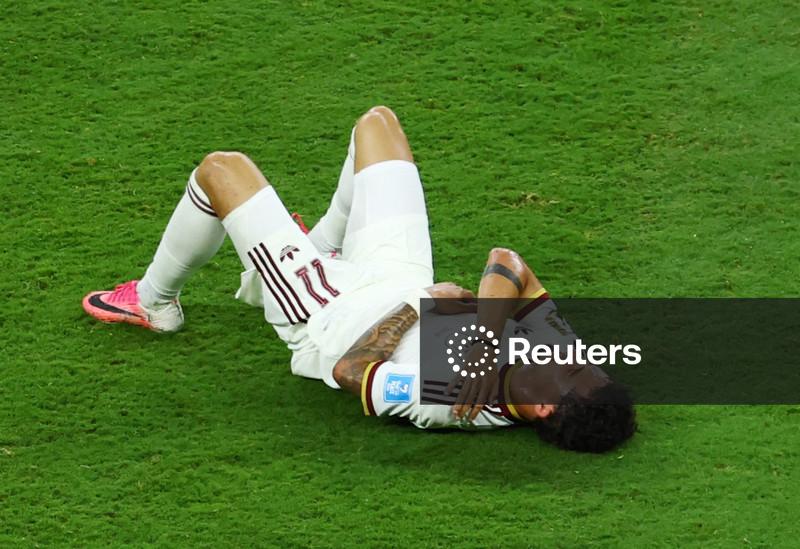 Cheia de lesões, Espanha enfrenta dilema nas pontas antes do mata-mata