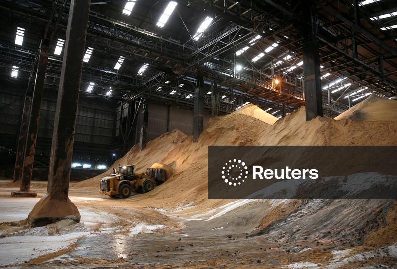 Entregas de açúcar bruto na ICE em julho totalizam  796.500 t, dizem operadores