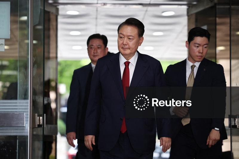 Tribunal sul-coreano condena ex-presidente Yoon a 30 anos de prisão por incursão de drones