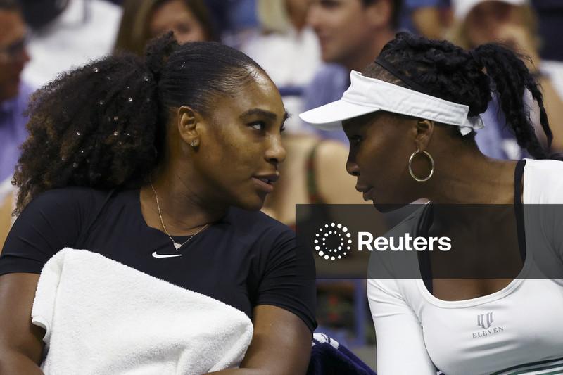 Serena vai retomar parceria com Venus após receber convite para duplas em Wimbledon