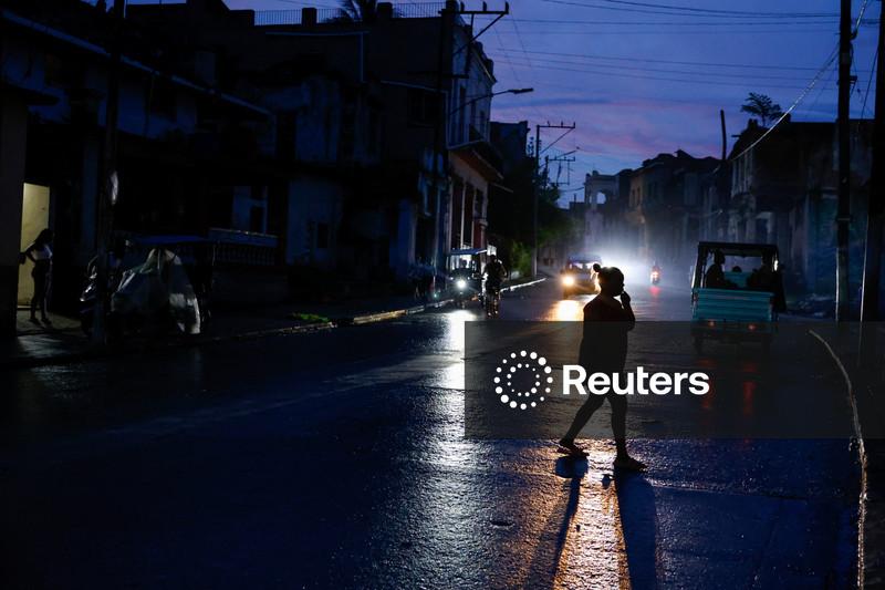 Cuba propõe reformas abrangentes no modelo socialista em meio à pressão dos EUA