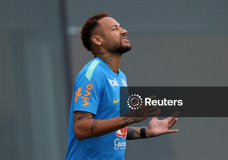 Neymar se aproxima de retorno à seleção contra a Escócia