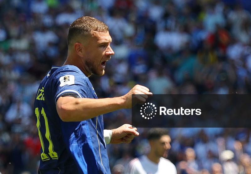 Bósnia acaba com o sonho do Catar na Copa do Mundo e praticamente garante vaga no mata-mata