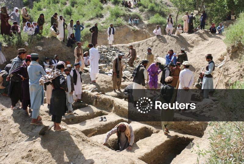 Ataques aéreos paquistaneses matam ao menos 13 pessoas no Afeganistão, diz Taliban