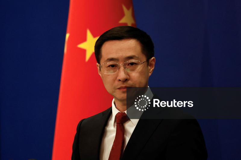 China defende controles à exportação de minerais essenciais após declaração do G7