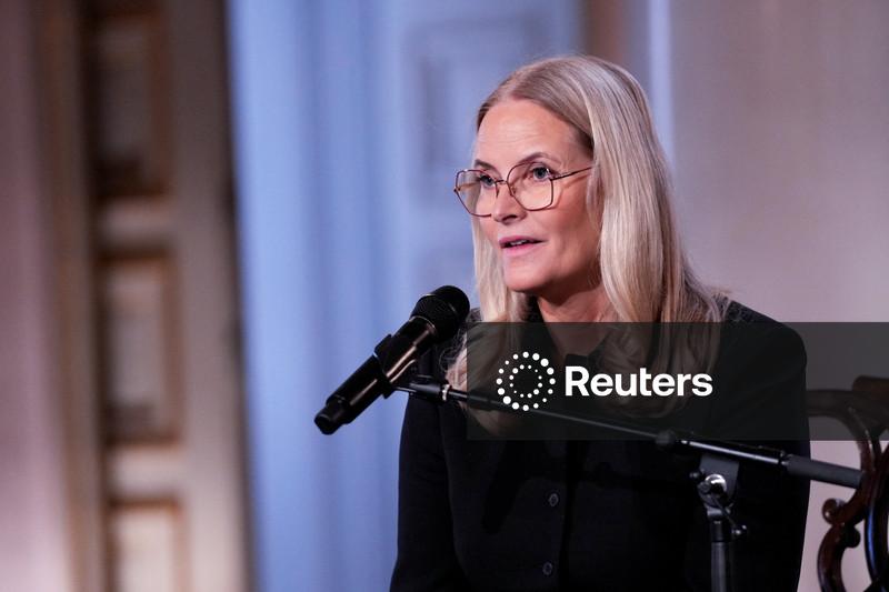 Princesa herdeira da Noruega aguarda transplante de pulmão em meio a "dramática deterioração" da saúde