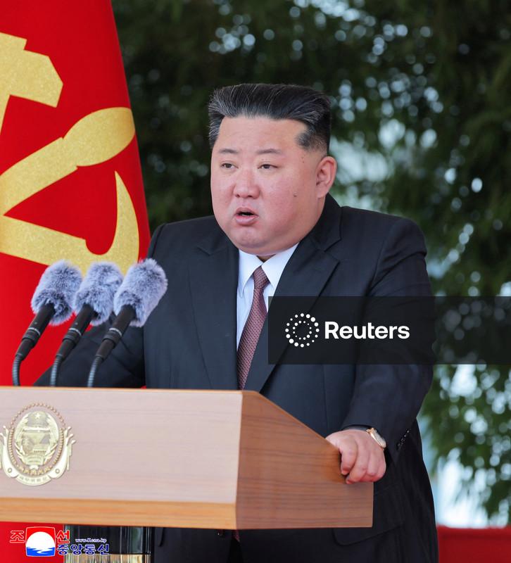 Líder da Coreia do Norte pede expansão nuclear "exponencial" após inspecionar nova usina, diz KCNA