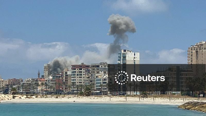 Israel lança ataques mortais contra Tiro, no Líbano, após alerta
