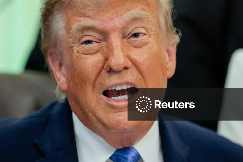Trump diz à Fox News que gostaria de tomar a Ilha de Kharg, no Irã