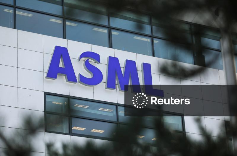 CEO da ASML diz que Comissão Europeia não deve tentar direcionar "projetos estratégicos"