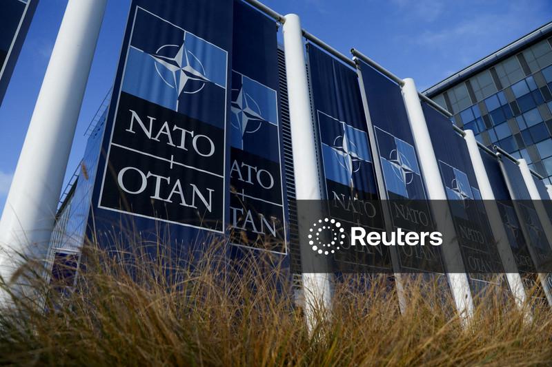 EUA dizem à Europa e ao Canadá que aumentem forças aéreas e navais da Otan enquanto Washington recua