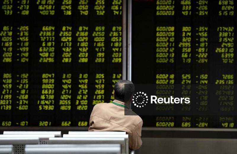 Ações chinesas se recuperam com suporte do governo, embora queda de ações de tecnologia continue