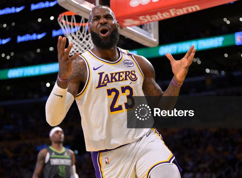 LeBron James se junta ao Philadelphia 76ers para sua 24ª temporada na NBA