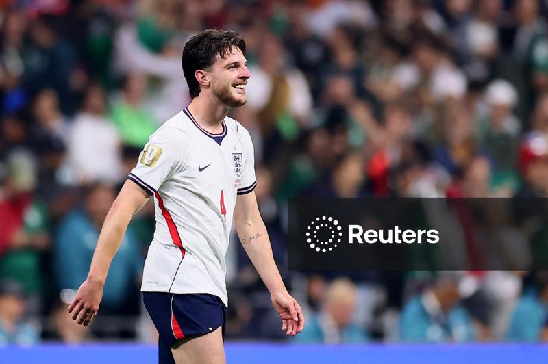 Rice, Guehi e James treinam separadamente enquanto Inglaterra se prepara para enfrentar Noruega