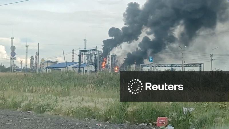 Drones ucranianos atingem maior refinaria da Rússia, em um dos ataques de maior alcance  até o momento