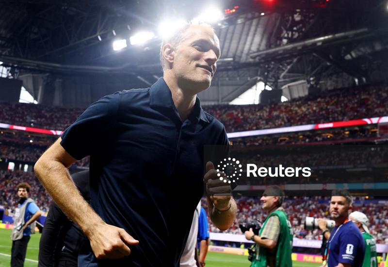 Tuchel dorme cedo, mas pede que pais "deixem as crianças ficarem acordadas"