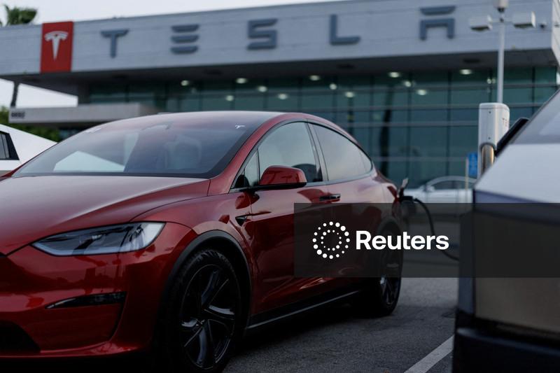 Tesla tem queima de caixa no trimestre por investimentos em IA e robotáxis