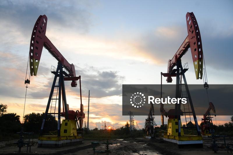 Petróleo fecha em queda com expectativa de navegação mais tranquila no Estreito de Ormuz