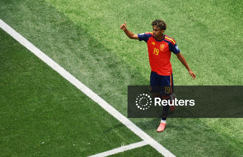 Lamine Yamal dobra a Áustria e restaura a pegada da Espanha