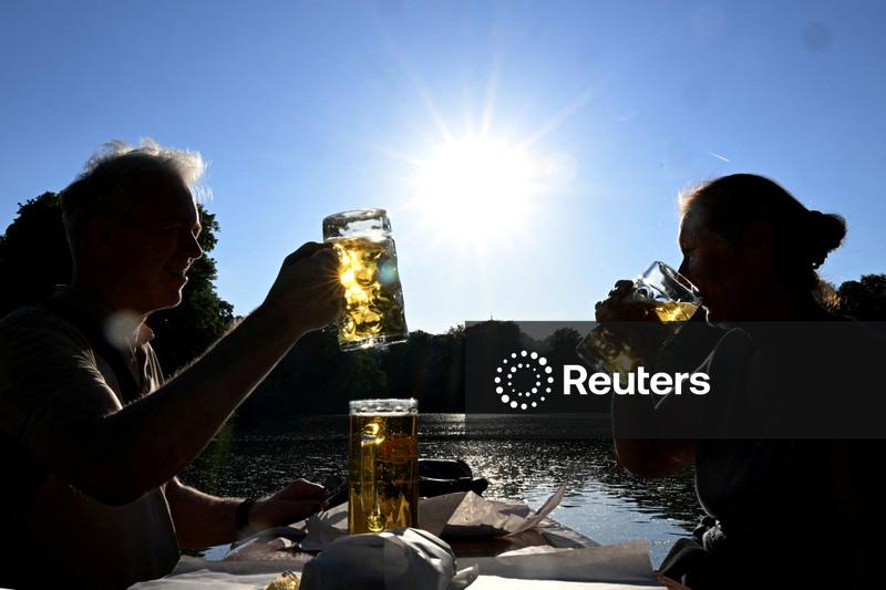 Calor extremo coloca à prova consumo de bebidas alcoólicas e afeta fabricantes na Europa