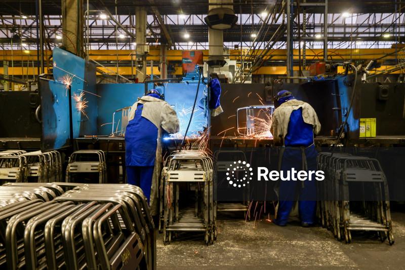 Brasil tem desemprego de 5,4% no tri até junho, diz IBGE