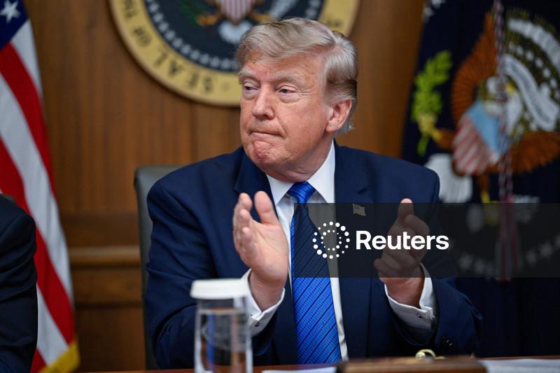 Trump nega que esforços dos EUA para desmantelar TPI tenham como objetivo defendê-lo