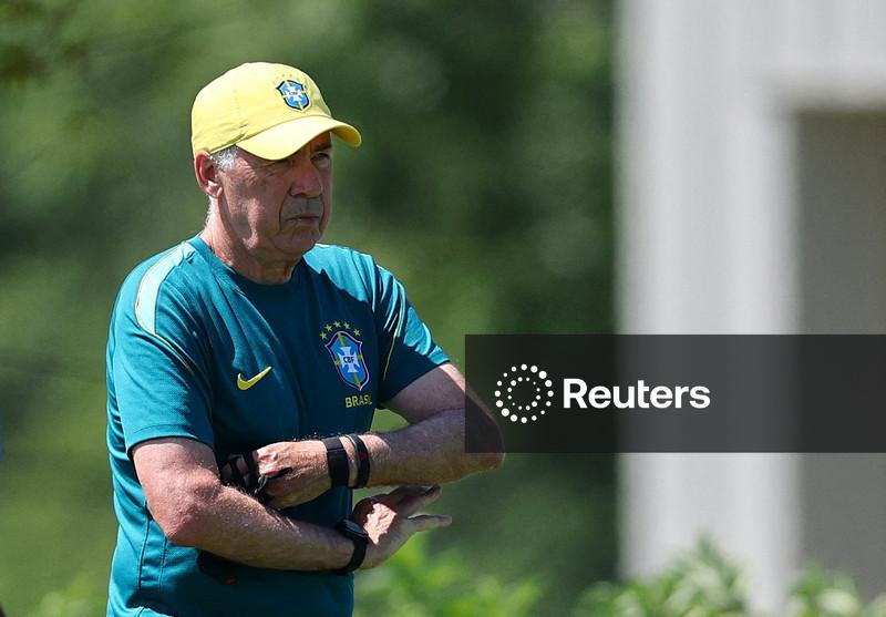 Ancelotti está esperançoso com retorno de Raphinha enquanto Brasil planeja neutralizar Haaland