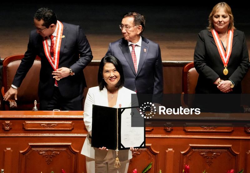 Fujimori assume o poder no Peru, ampliando a guinada à direita na América Latina