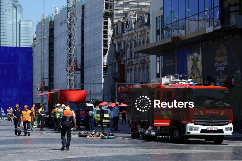 Incêndio em canteiro de obras deixa vários mortos em Bruxelas, dizem autoridades