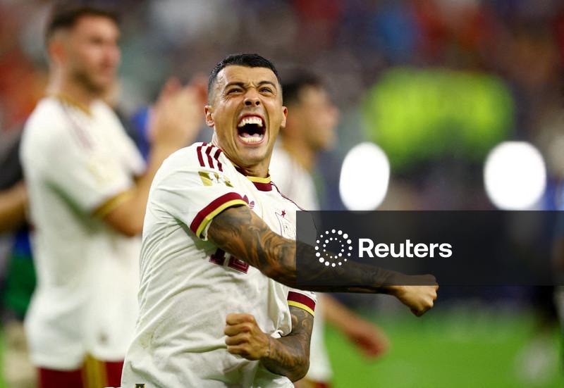 Pedro Porro escolhe o momento perfeito para assumir a lateral direita da Espanha