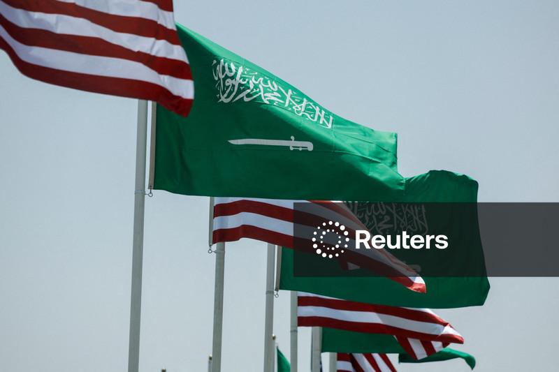 EUA fecham acordo de energia nuclear com Arábia Saudita