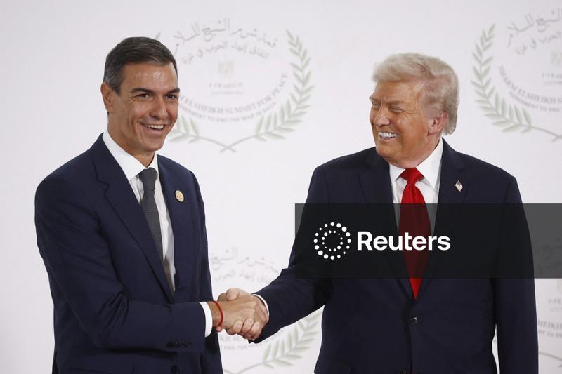 Premiê espanhol Sánchez assistirá à final da Copa ao lado de Trump em meio a tensões